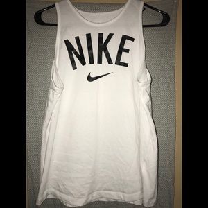 Women’s active tank